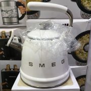 کتری رو گازی اسمگ رنگ سفید